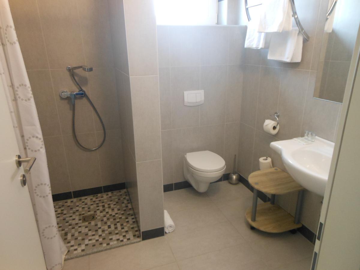 Hotel Garni Lajtaszentmiklós Kültér fotó